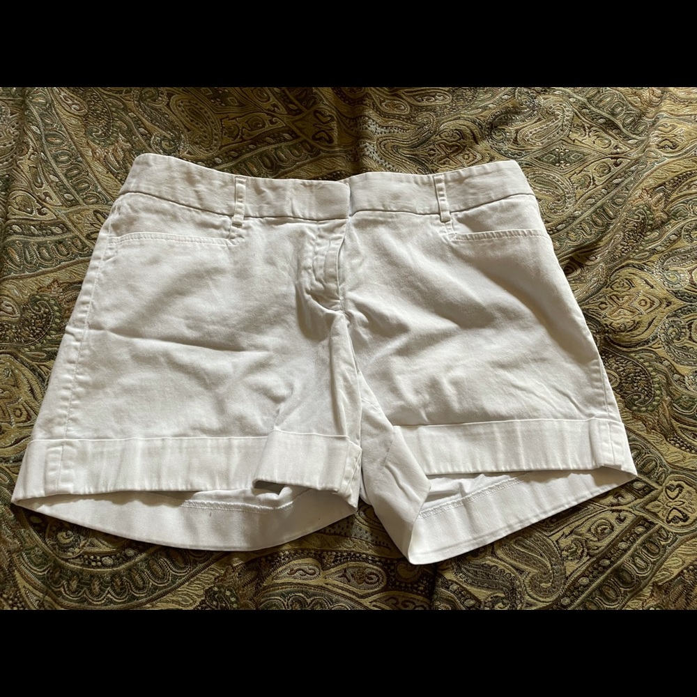Express shorts white / cream color size 6